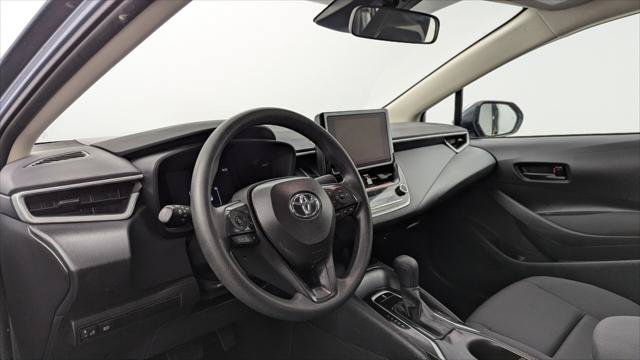 Used 2026 Toyota Corolla LE FWD image 23