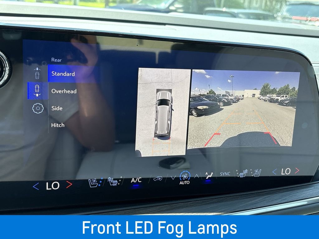 New 2025 Chevrolet Suburban Premier image 16