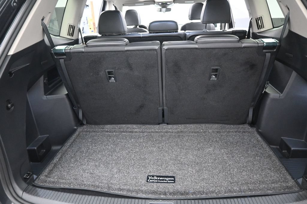 Used 2024 Volkswagen Atlas SE w/ Panoramic Sunroof Package FWD image 31