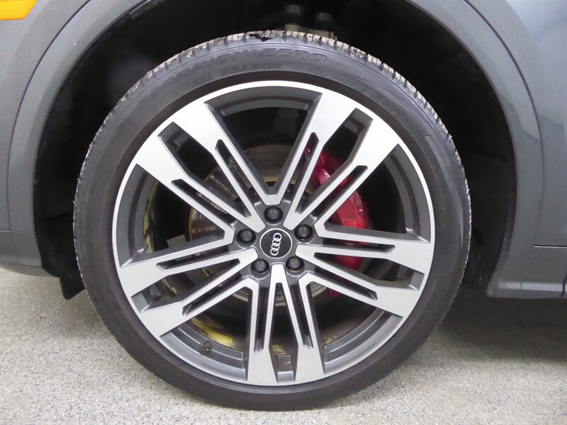 Used 2018 Audi SQ5 Prestige w/ Prestige Package AWD/4WD image 34