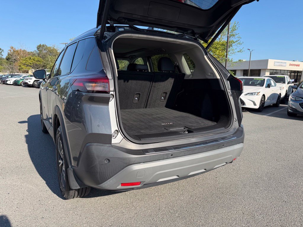 Used 2021 Nissan Rogue SV w/ Premium Package FWD image 9