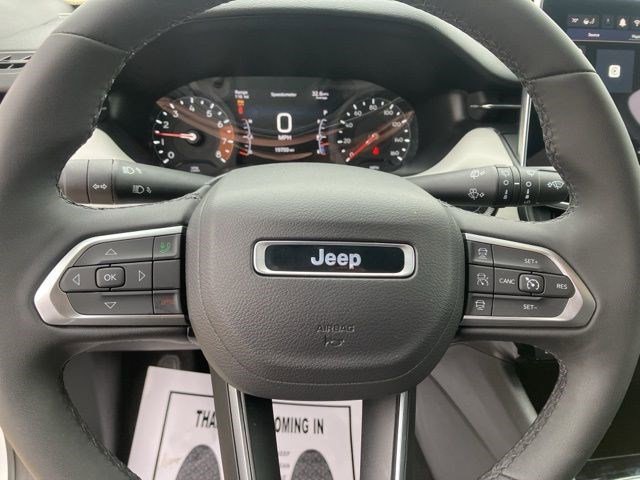 Certified 2025 Jeep Compass Limited image 12