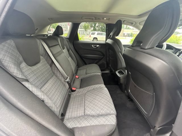 Certified 2023 Volvo XC60 B5 Core AWD/4WD image 13