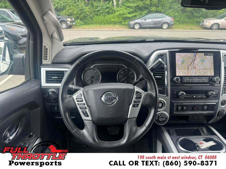 Used 2021 Nissan Titan SV w/ SV Convenience Package image 25