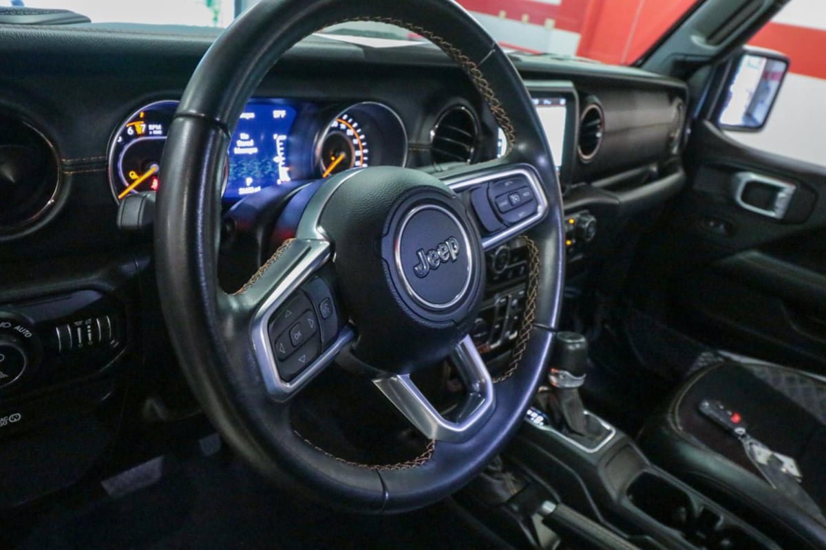 Used 2021 Jeep Gladiator Overland AWD/4WD image 11