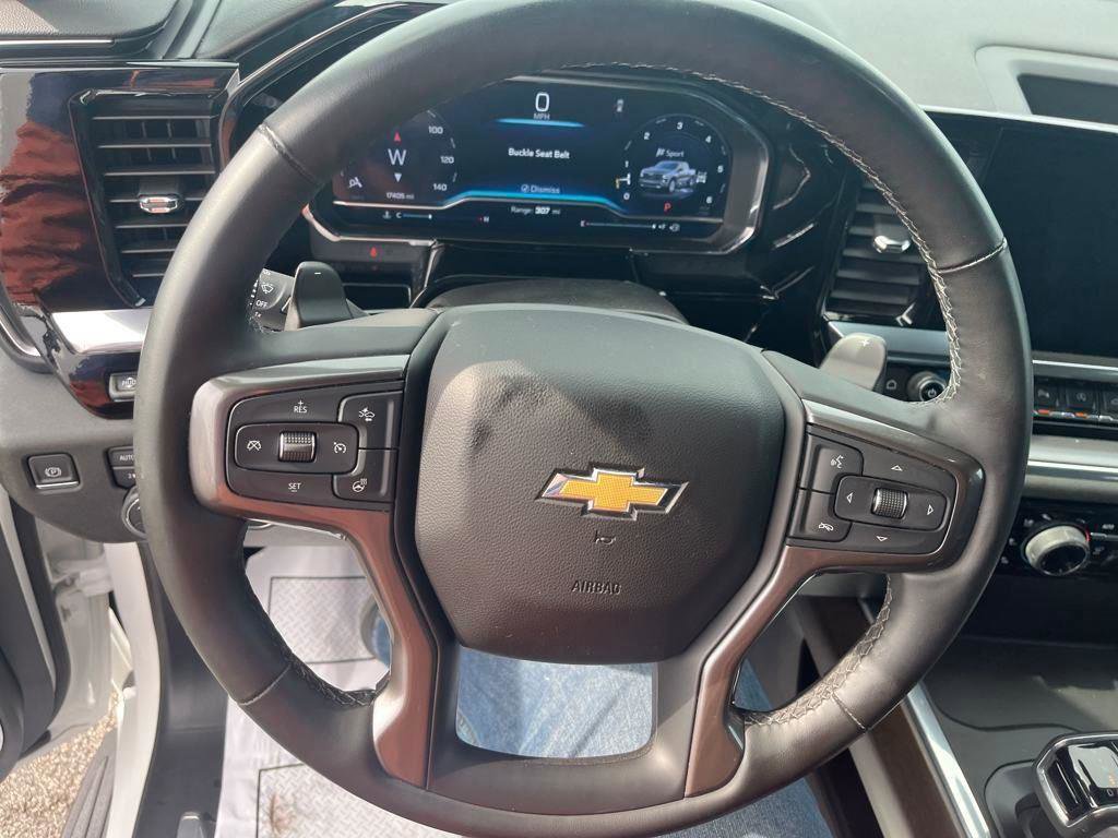 Used 2024 Chevrolet Silverado 1500 High Country w/ Technology Package image 9