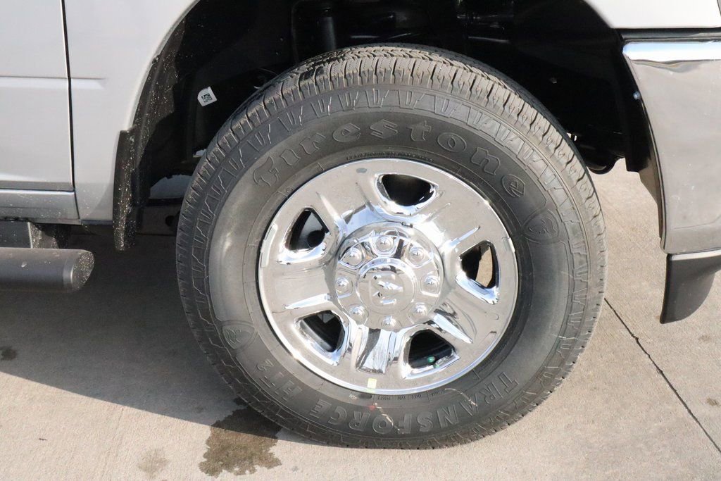 New 2026 RAM 2500 Tradesman AWD/4WD image 17