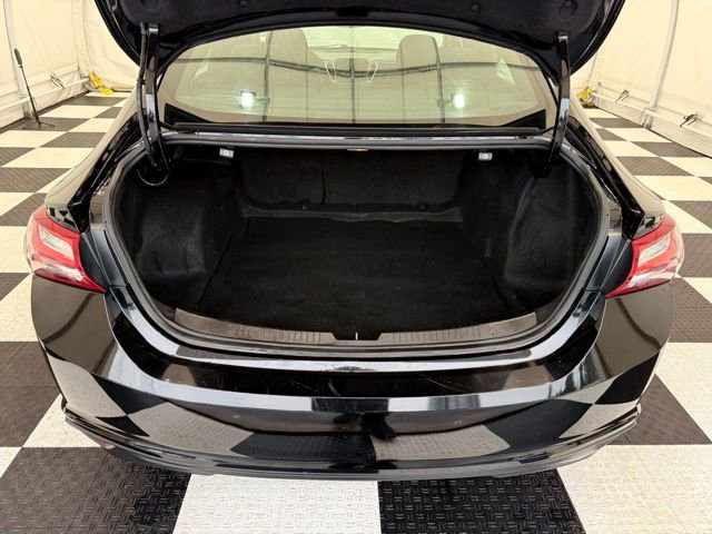 Used 2021 Chevrolet Malibu LT image 4