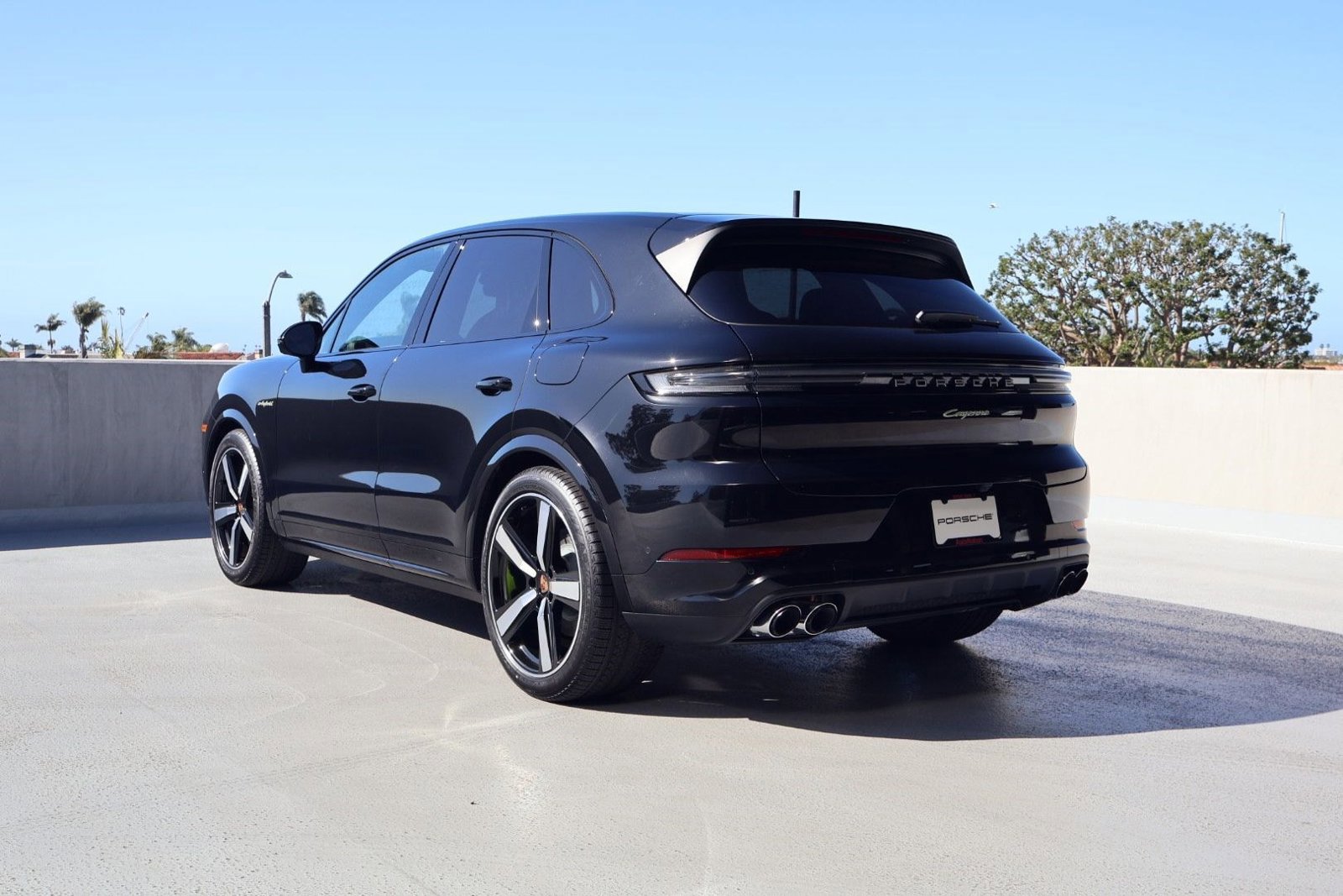 New 2026 Porsche Cayenne E-Hybrid image 3