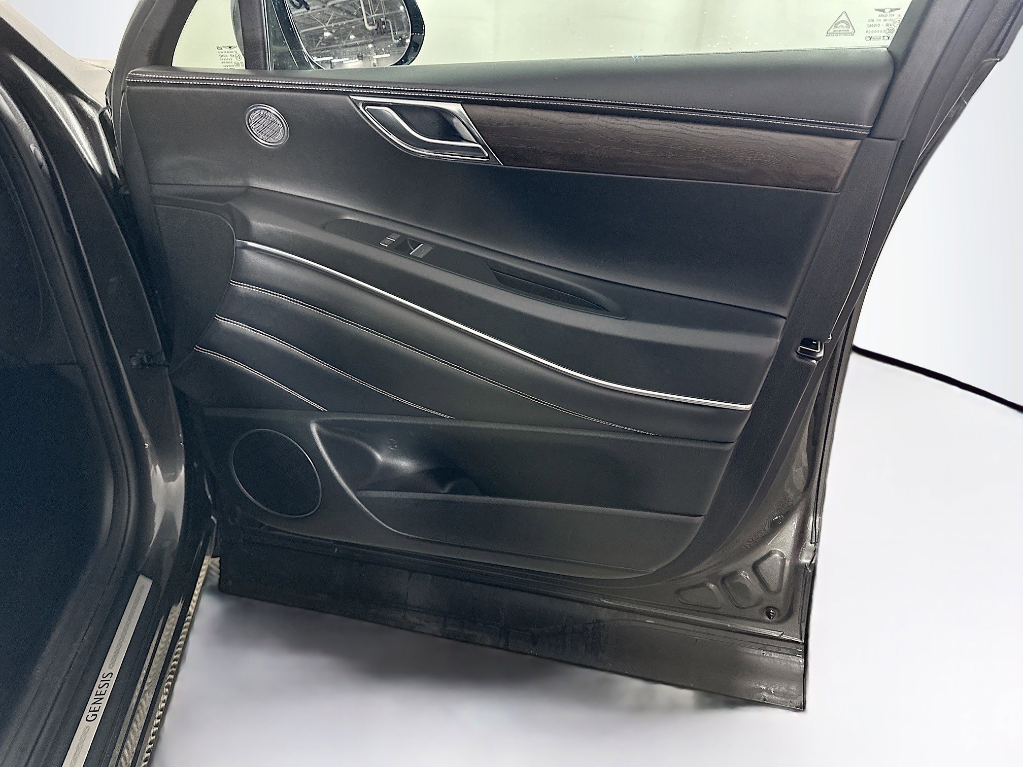 Used 2024 Genesis GV80 2.5T image 33