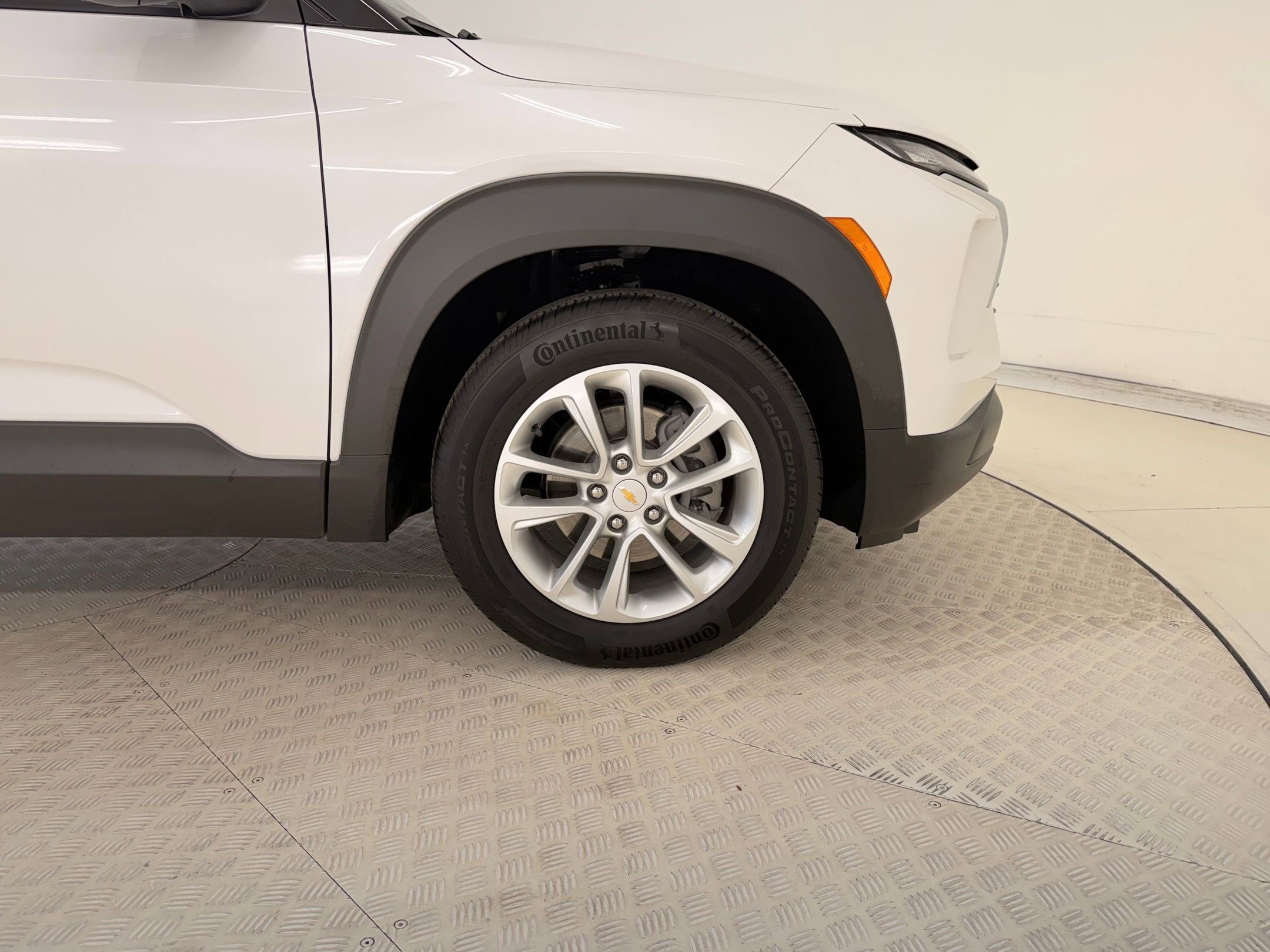 Used 2024 Chevrolet TrailBlazer LS w/ LS Convenience Package image 27