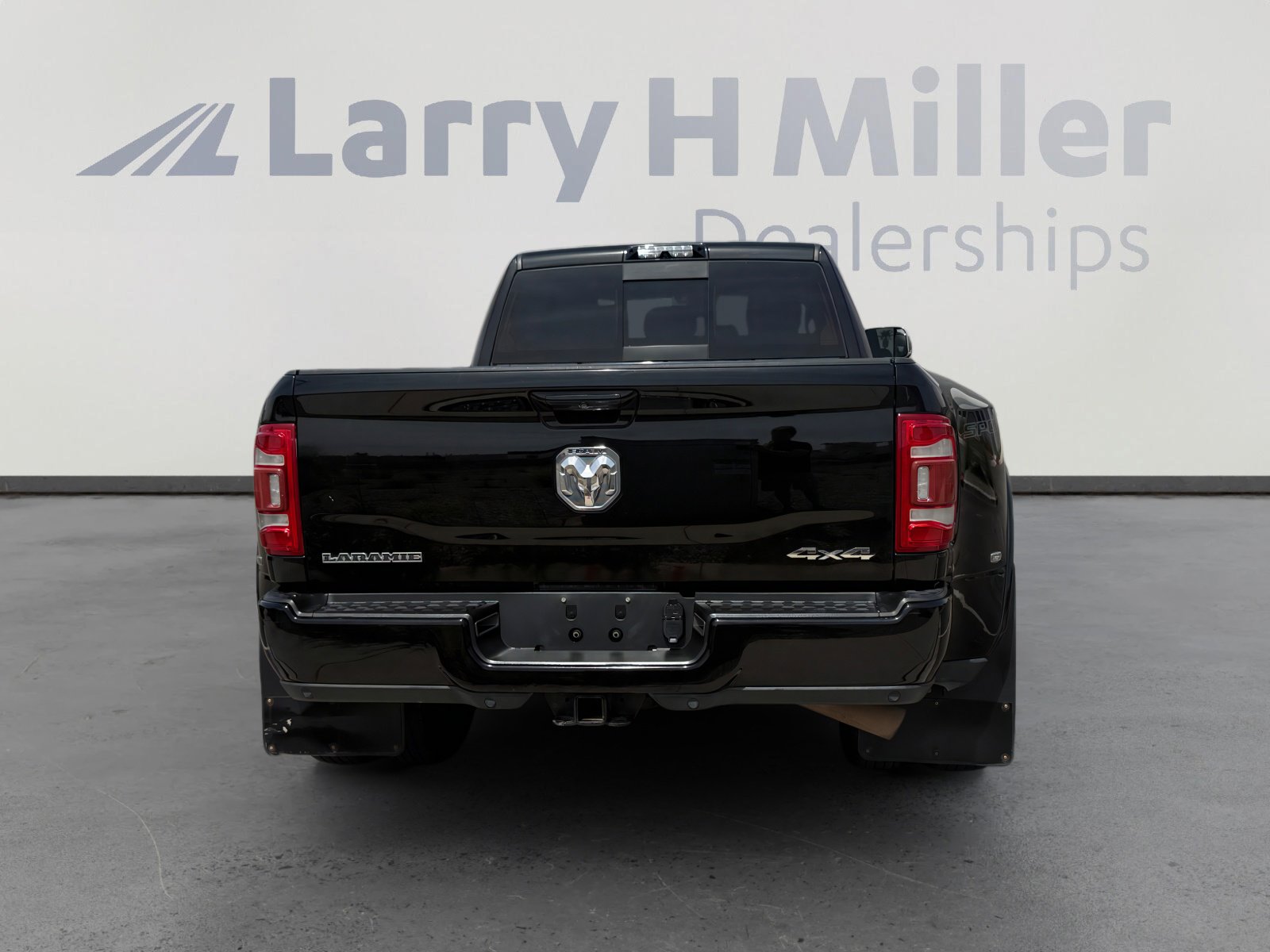 Used 2021 RAM 3500 Laramie image 4