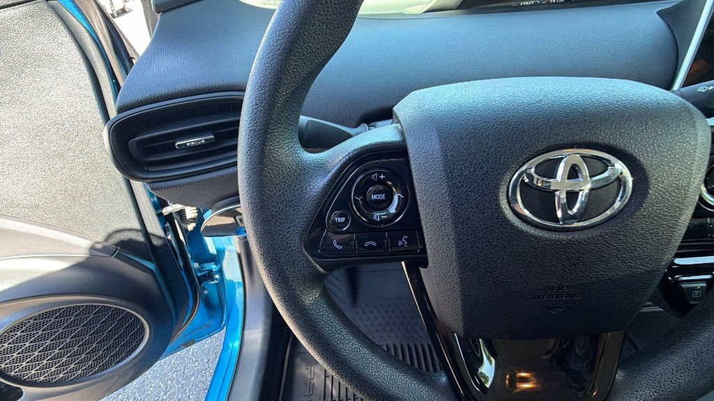 Used 2022 Toyota Prius L Eco FWD image 27