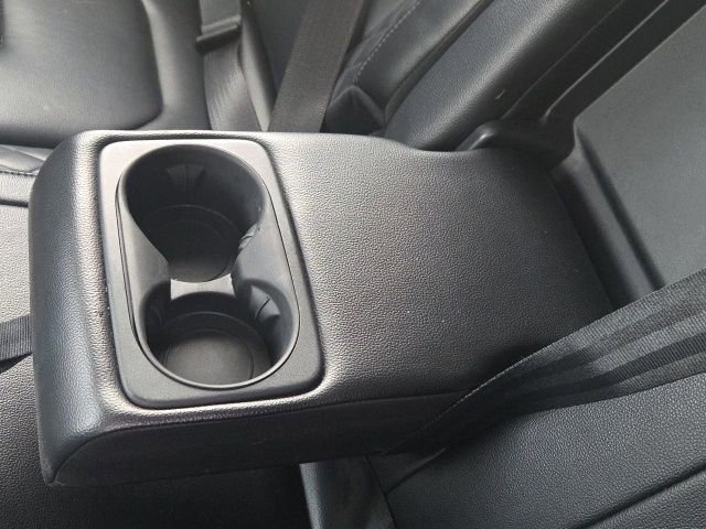 Used 2024 Ford Edge Titanium image 18