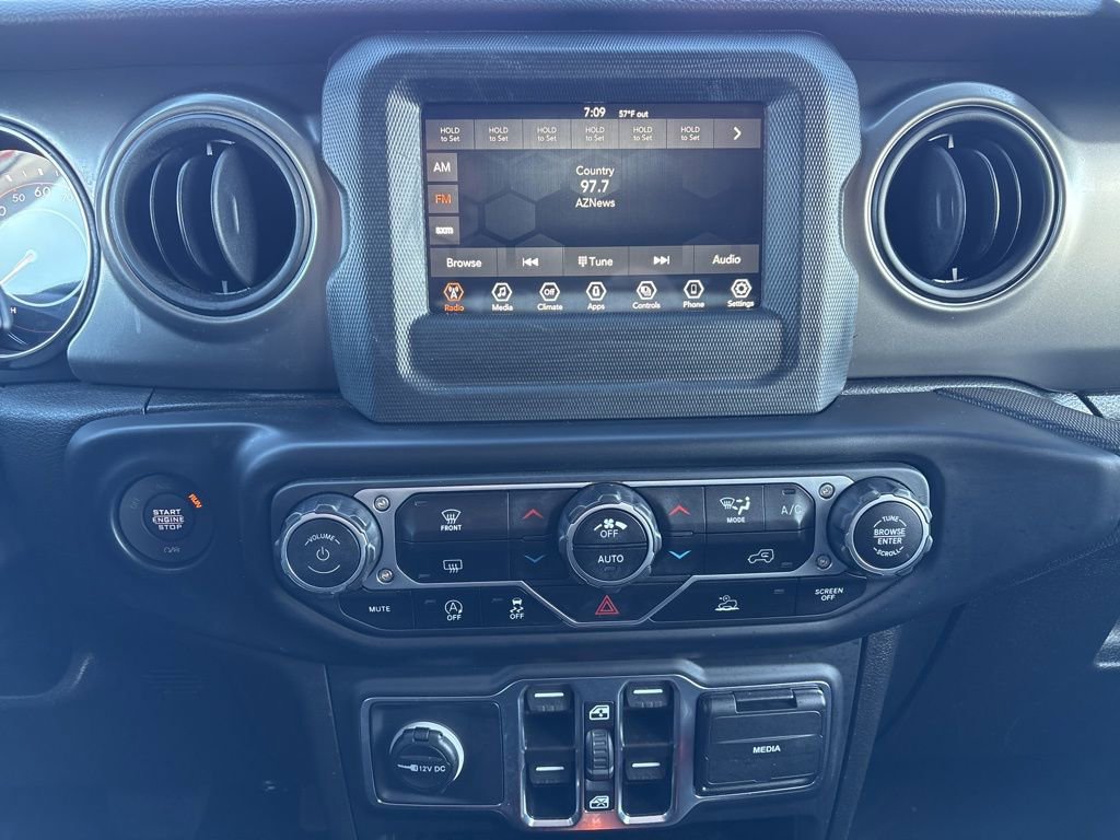 Used 2023 Jeep Gladiator Sport AWD/4WD image 32