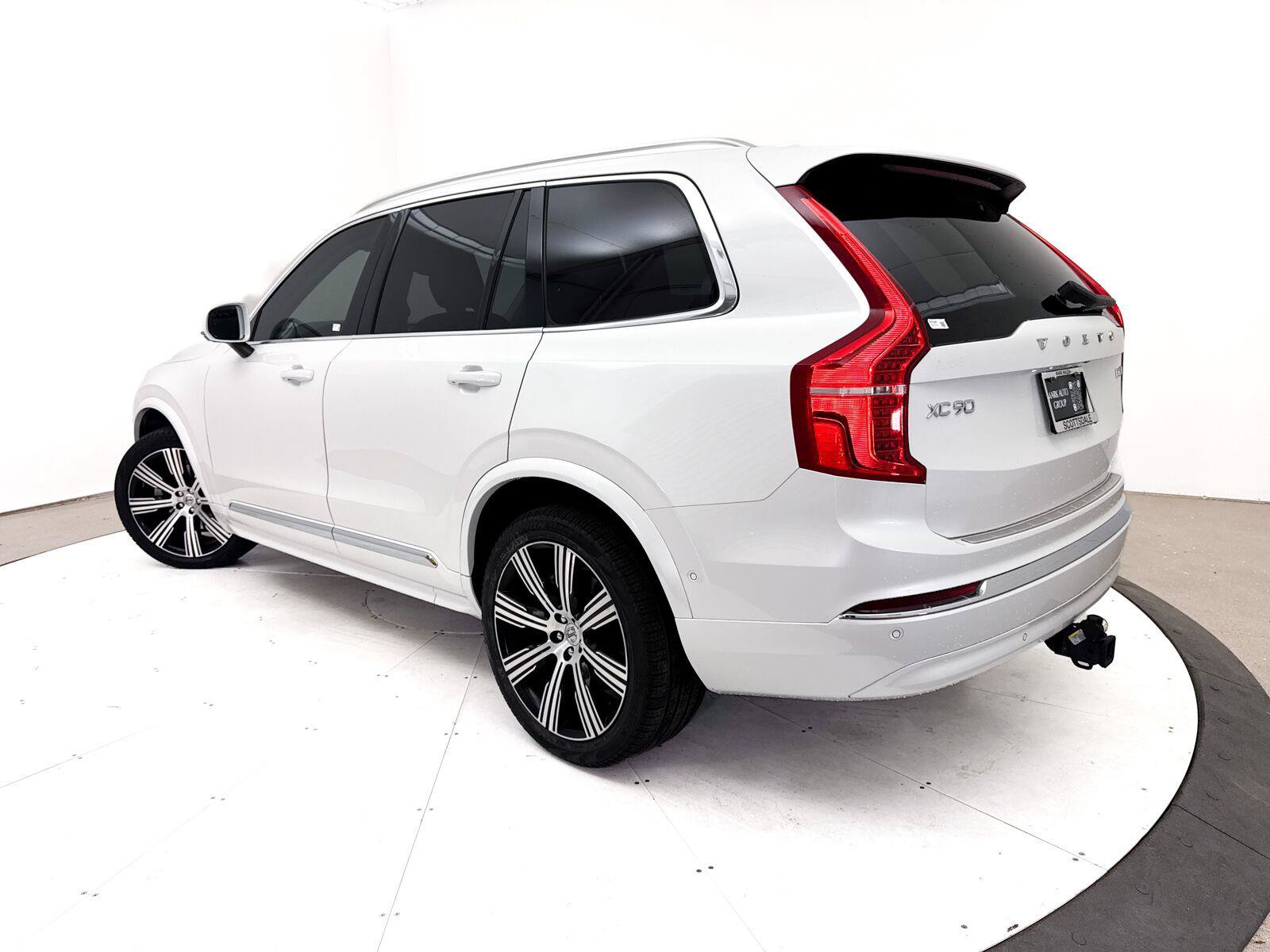 Used 2023 Volvo XC90 B6 Ultimate w/ Protection Package Premier AWD/4WD image 2