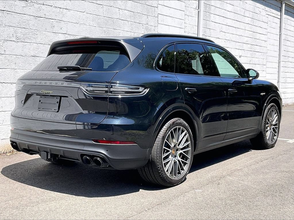 Certified 2023 Porsche Cayenne Platinum Edition AWD/4WD image 17