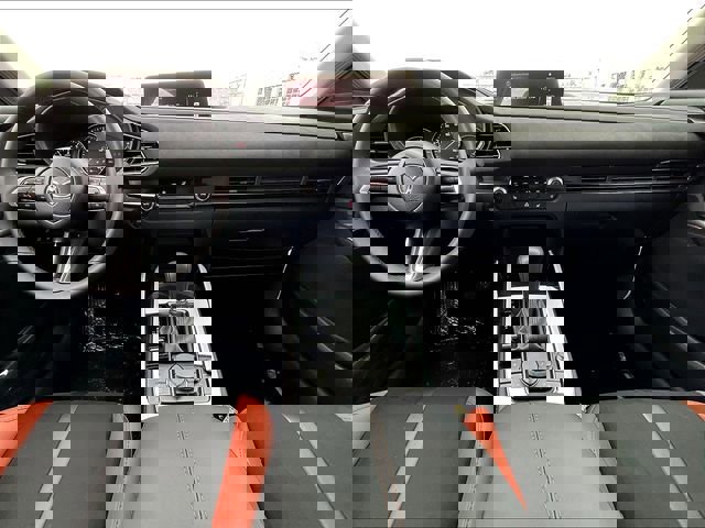 New 2025 MAZDA CX-30 Carbon image 10