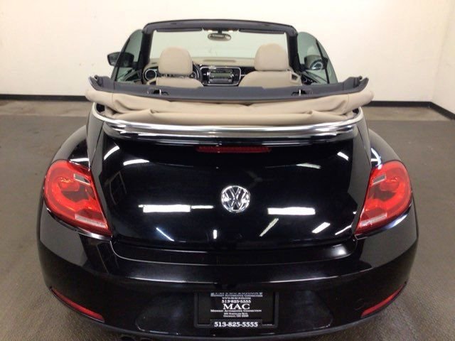 Used 2014 Volkswagen Beetle 1.8T FWD image 12