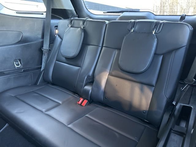 Used 2023 Ford Explorer XLT w/ Equipment Group 202A image 27