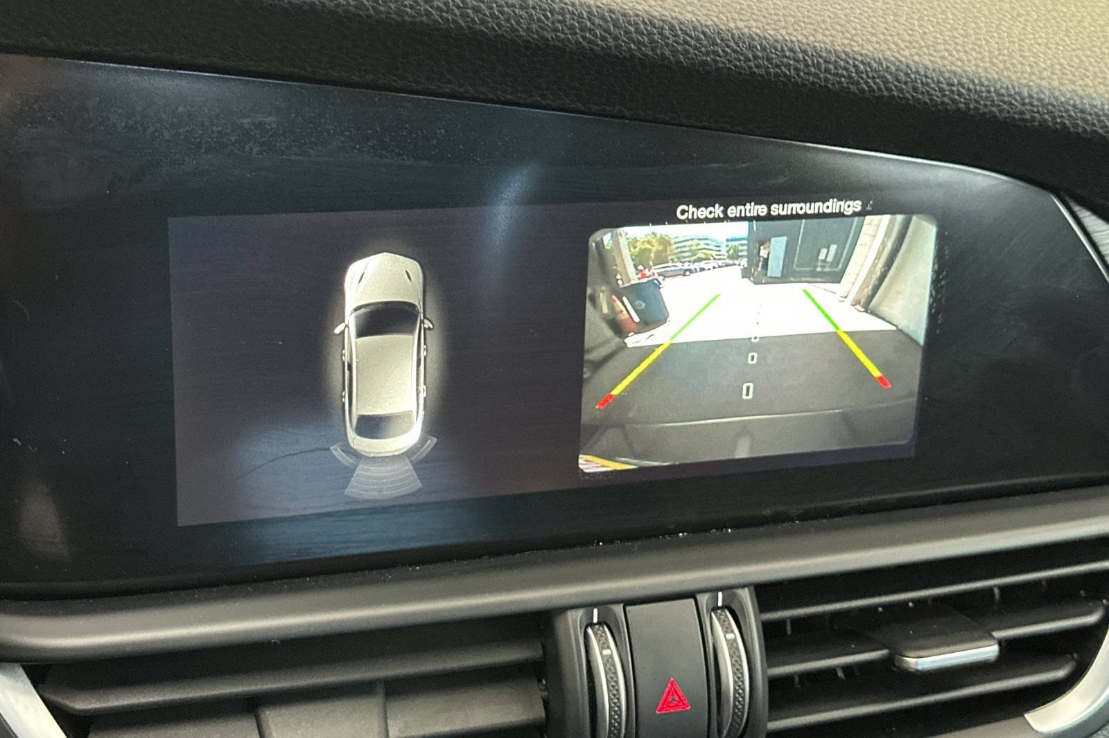 Used 2017 Alfa Romeo Giulia RWD image 22