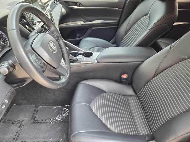 Used 2023 Toyota Camry SE FWD image 10