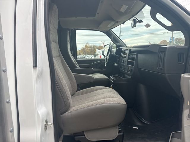New 2025 Chevrolet Express 3500 Work Van w/ Power Convenience Package image 24