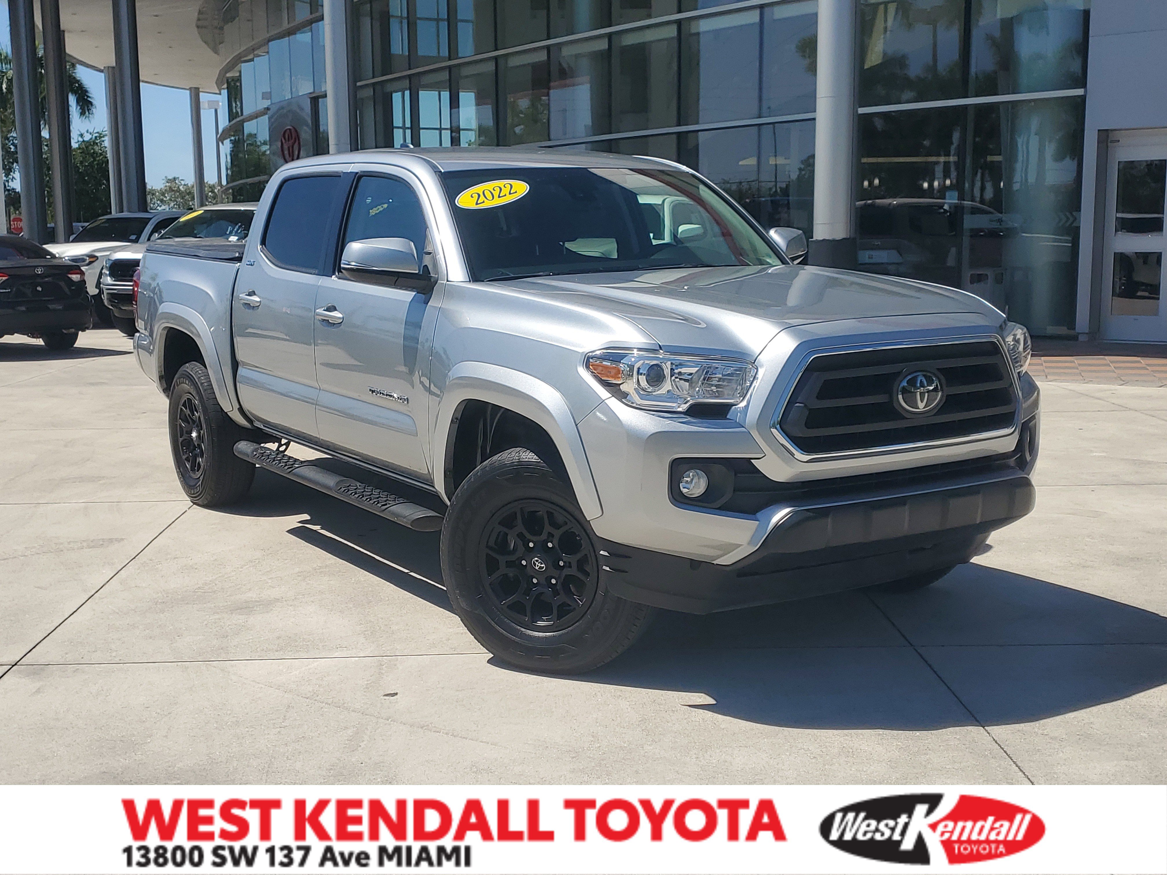 Used 2022 Toyota Tacoma SR5 w/ Technology Package RWD image 1