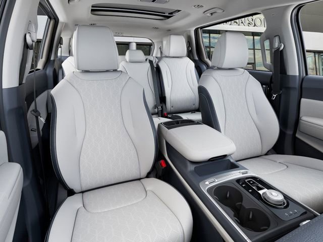 New 2026 Kia Carnival SX FWD image 16