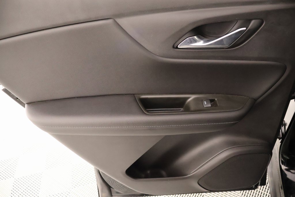 Used 2021 Chevrolet Blazer LT image 17