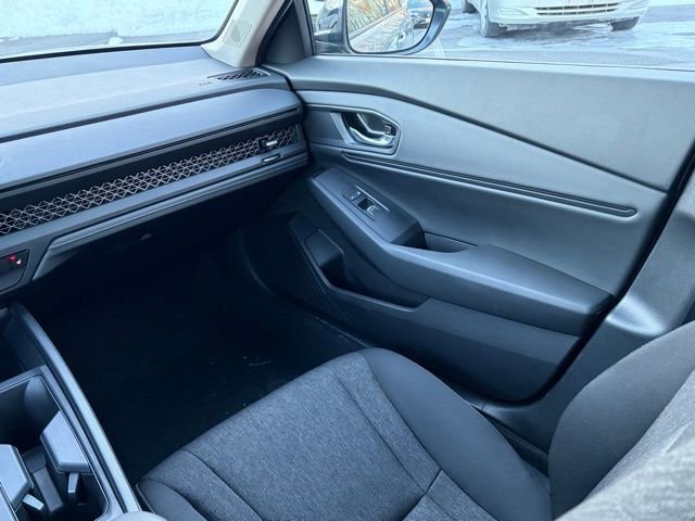 Certified 2025 Honda Accord SE image 33