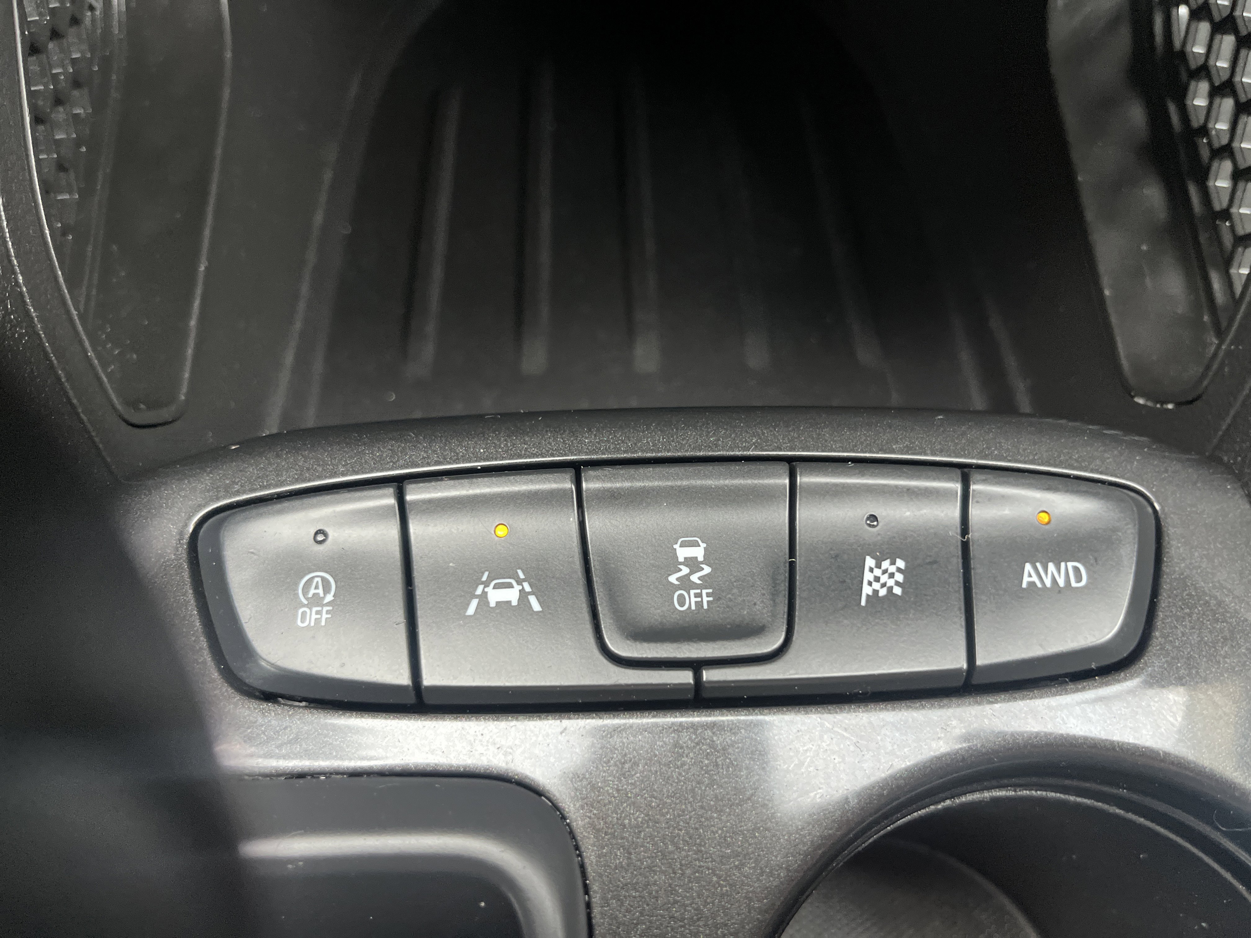 Used 2025 Chevrolet TrailBlazer LT AWD/4WD image 28