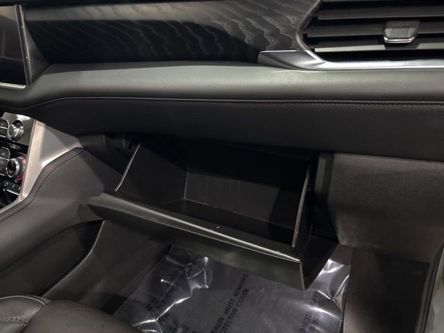 Used 2024 GMC Yukon XL Denali image 34