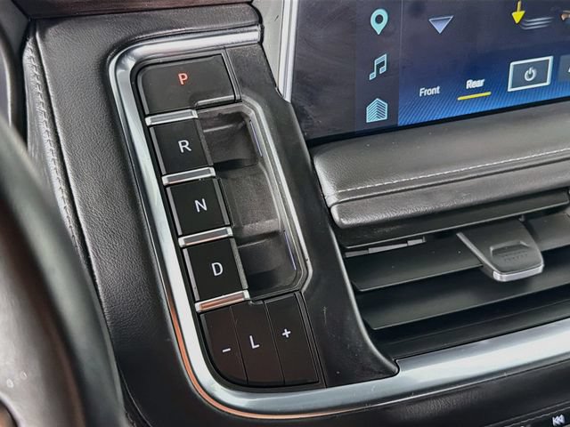 Used 2023 Chevrolet Tahoe LT w/ Luxury Package AWD/4WD image 17