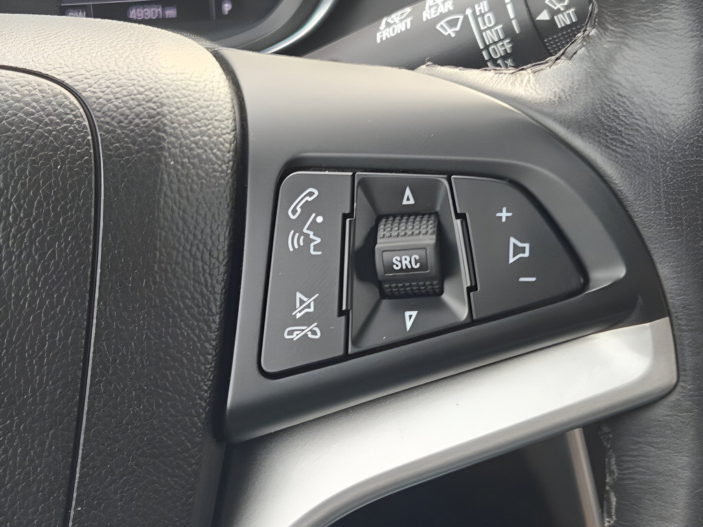 Certified 2019 Chevrolet Trax LT w/ LT Convenience Package FWD image 32