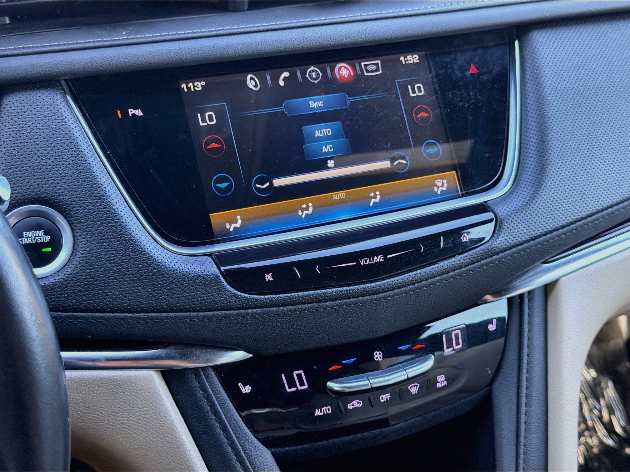 Used 2019 Cadillac XT5 Luxury FWD image 16