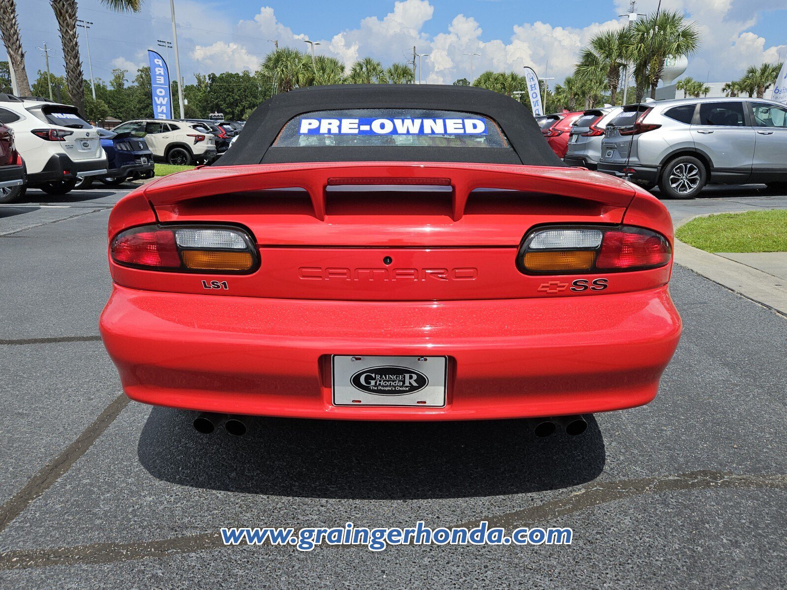 Used 2000 Chevrolet Camaro Z28 w/ SS Performance/Appearance Pkg RWD image 4