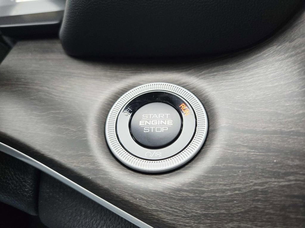 New 2025 Jeep Grand Cherokee L Limited AWD/4WD image 29