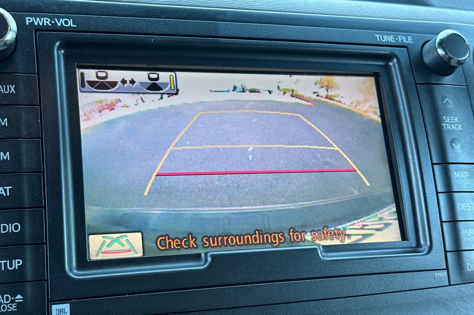 Used 2013 Toyota Sienna XLE w/ Premium Pkg FWD image 28