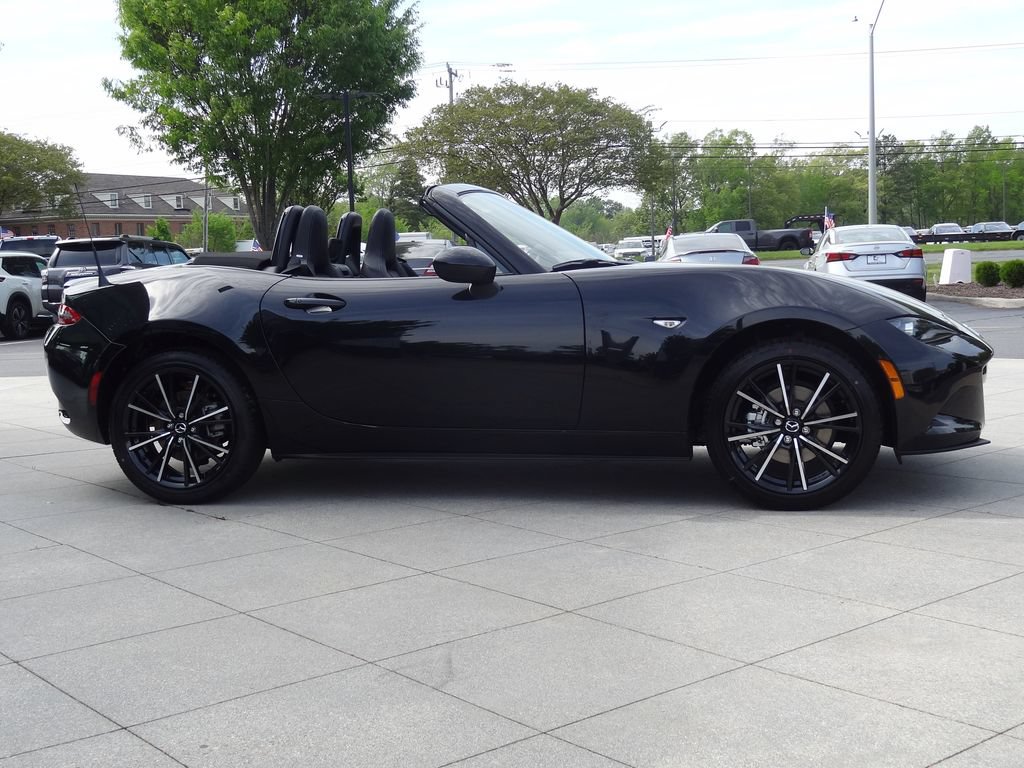 New 2026 MAZDA MX-5 Miata Grand Touring w/ Weather Package RWD image 3