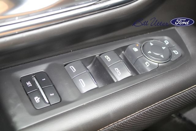Used 2024 Chevrolet Suburban Premier w/ Premium Package AWD/4WD image 23