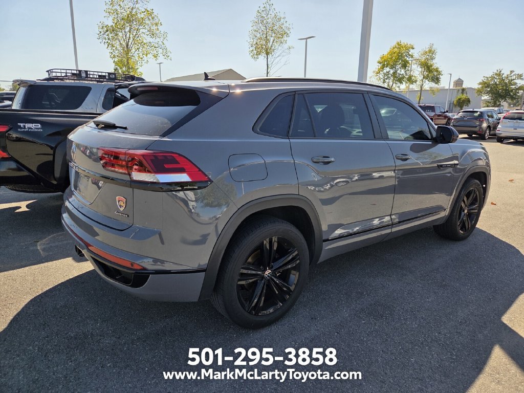 Used 2023 Volkswagen Atlas Cross Sport SEL R-Line AWD/4WD image 5