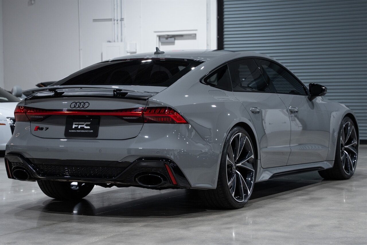 Used 2023 Audi RS 7 Sportback AWD/4WD image 13