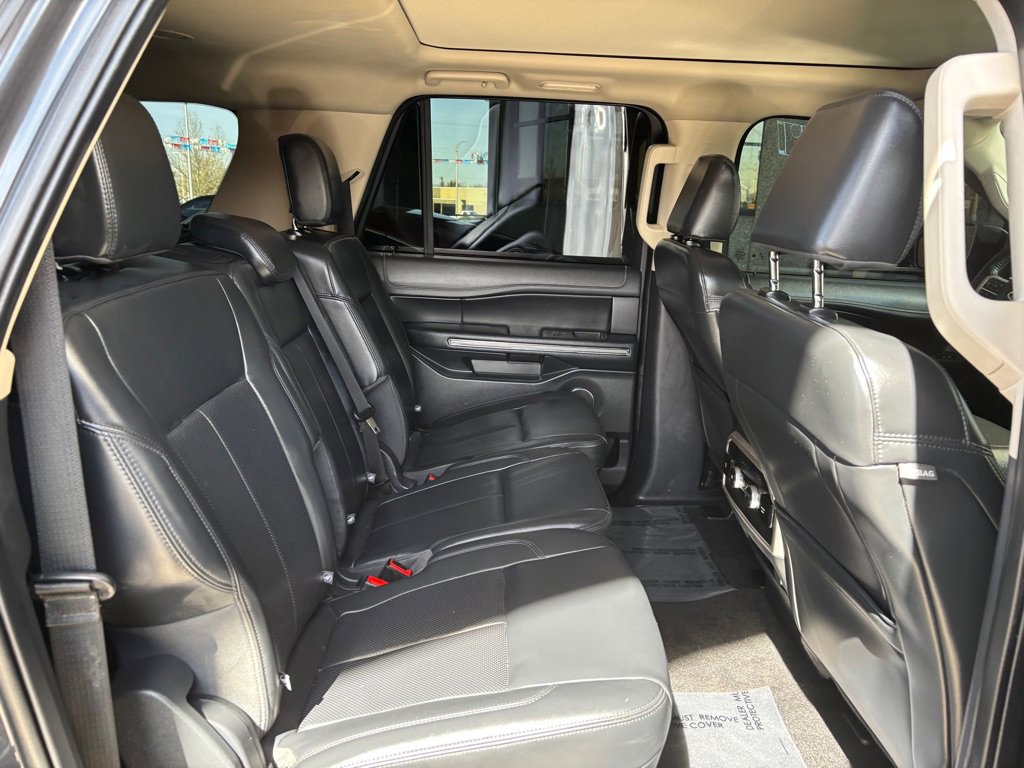 Used 2023 Ford Expedition Max XLT image 29