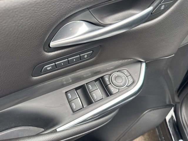 Used 2025 Cadillac XT4 Premium Luxury AWD/4WD image 8