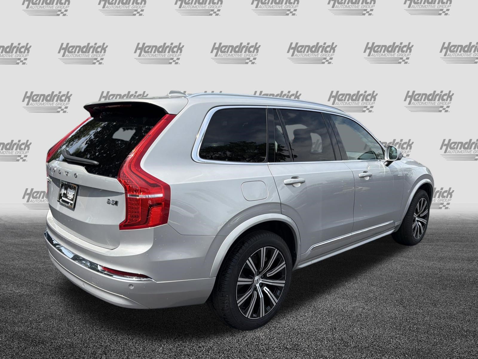 Certified 2025 Volvo XC90 B5 Core AWD/4WD image 10