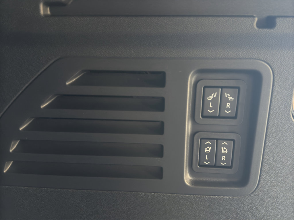 New 2026 Chevrolet Traverse RS w/ LPO, Floor Liner Package image 8