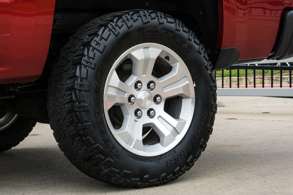 Used 2018 Chevrolet Silverado 1500 LT w/ All Star Edition AWD/4WD image 53