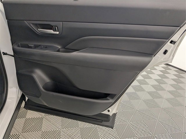 Used 2024 Toyota Grand Highlander Limited image 32