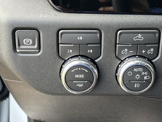 New 2026 GMC Sierra 3500 SLE w/ Preferred Package image 17